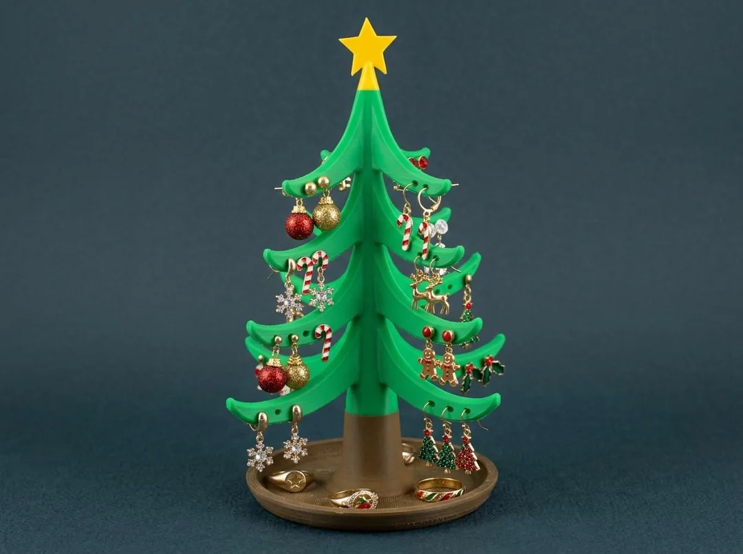 Christmas Tree Earring Holder — photograph 2 of 4